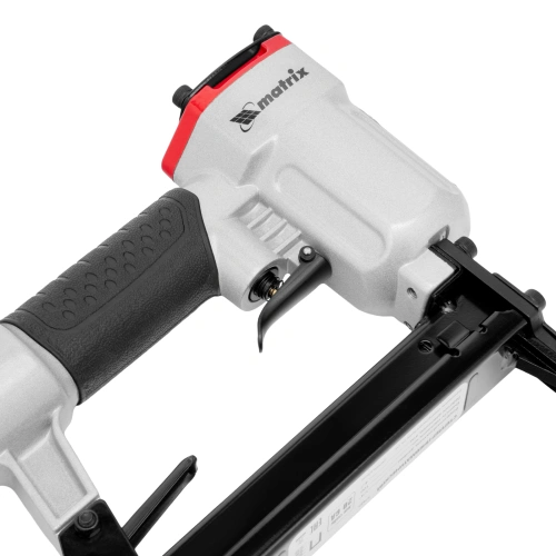 Степлер пневматический для прямоугольных скоб от 10 до 22 мм Matrix по ценам производителя в Челябинске с доставкой по всей России