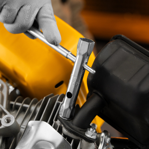 Набор ключей трубчатых торцевых, 6 - 22 мм, вороток, оцинкованные, 9 шт. Sparta по ценам производителя в Челябинске с доставкой по всей России