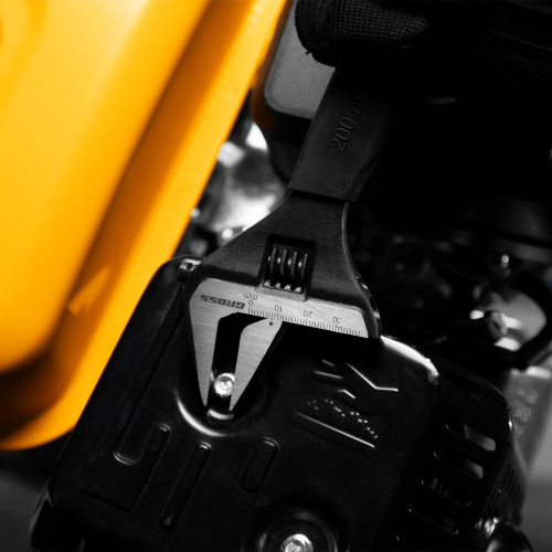 Ключ разводной, 200 мм, CrV, тонкие губки, защитные насадки Gross по ценам производителя в Челябинске с доставкой по всей России