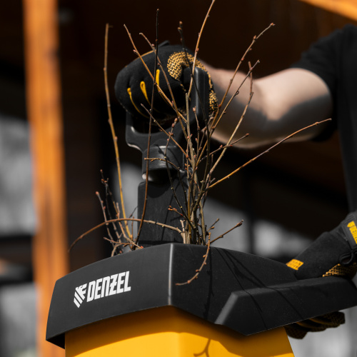 Измельчитель садовый электрический ECS-2700, 2700 Вт, 40 мм Denzel по ценам производителя в Челябинске с доставкой по всей России