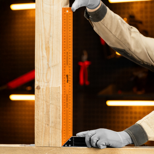 Угольник, 500 мм, металлический Sparta по ценам производителя в Челябинске с доставкой по всей России