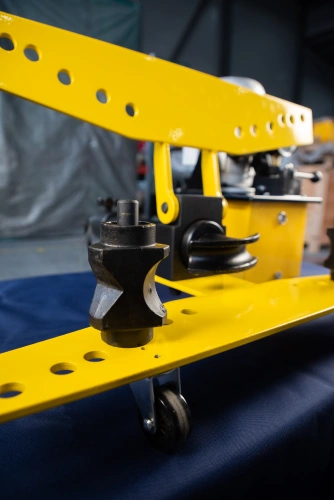 Трубогиб электрогидравлический TOR HHW-4D по ценам производителя в Челябинске с доставкой по всей России