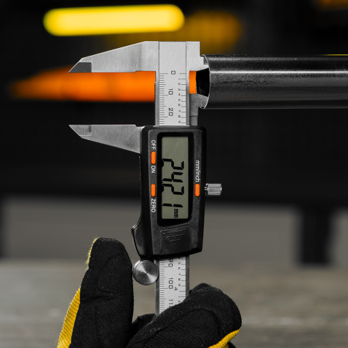 Штангенциркуль, 150 мм, электронный, с глубиномером Denzel по ценам производителя в Челябинске с доставкой по всей России