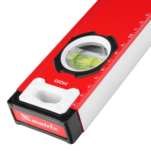 Уровень алюминиевый, фрезерованный, 3 глазка, рукоятки, 1000 мм Matrix по ценам производителя в Челябинске с доставкой по всей России