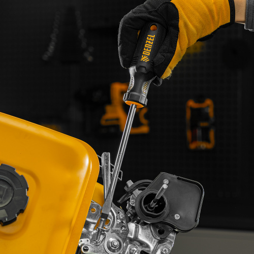 Отвертка SL8x150 мм, CrV, трехкомпонентная рукоятка Denzel по ценам производителя в Челябинске с доставкой по всей России