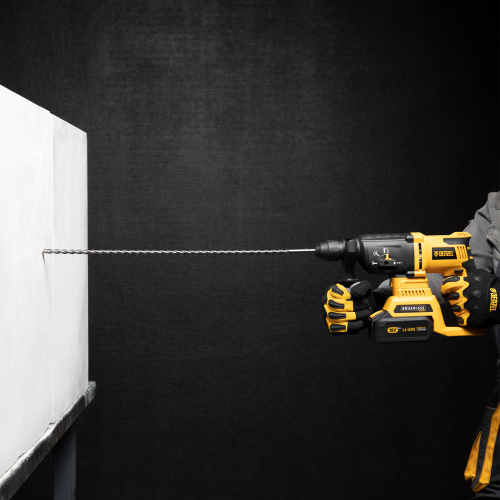 Бур по бетону, двойная спираль, три пылеотводящие кромки, 10 x 600 мм DENZEL по ценам производителя в Челябинске с доставкой по всей России