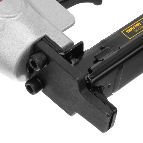 Степлер пневматический PS8016 для прямоугольных скоб 21GA от 6 до 16 мм Denzel по ценам производителя в Челябинске с доставкой по всей России