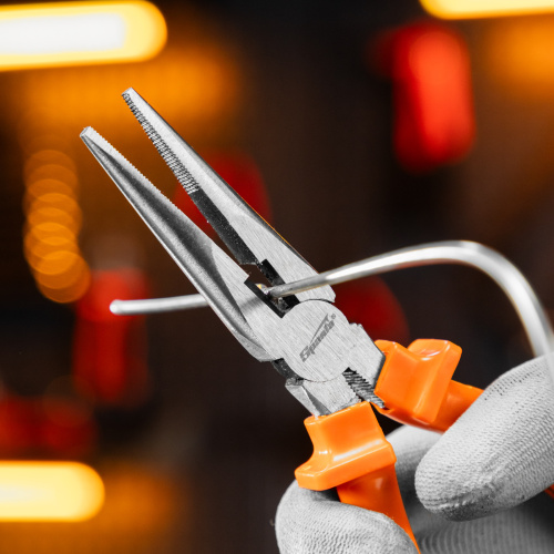 Длинногубцы прямые Classic, 180 мм, шлифованные, пластмассовые рукоятки Sparta по ценам производителя в Челябинске с доставкой по всей России