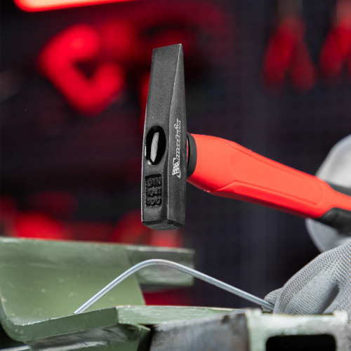 Молоток слесарный optimal, 100 г, фибергласовая обрезиненная рукоятка, квадратный боек Matrix по ценам производителя в Челябинске с доставкой по всей России