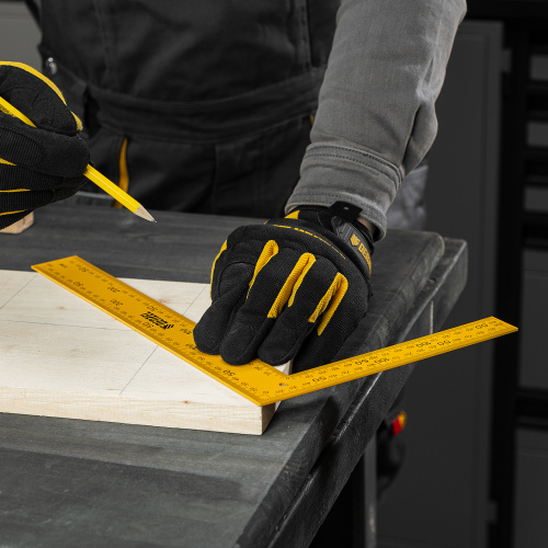 Угольник стальной, 200 х 300 мм Denzel по ценам производителя в Челябинске с доставкой по всей России