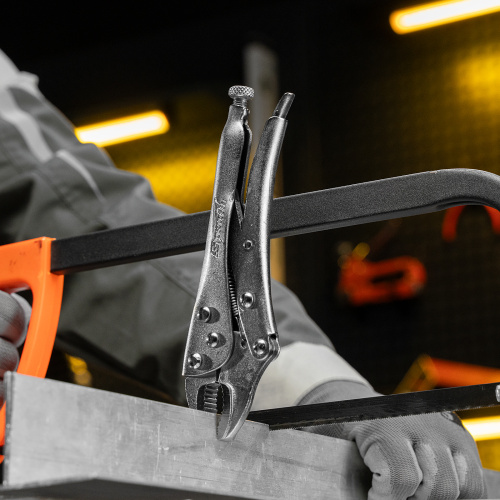 Зажим ручной, 180 мм, полукруглый захват Sparta по ценам производителя в Челябинске с доставкой по всей России