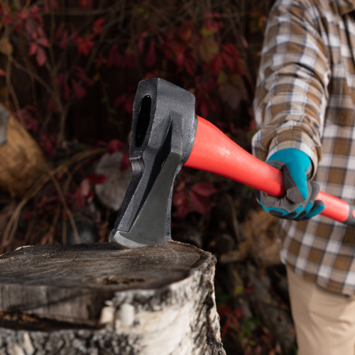 Топор-колун с клиновидным полотном 2000 г, фибергласовое обрезиненное топорище 880 мм Matrix по ценам производителя в Челябинске с доставкой по всей России