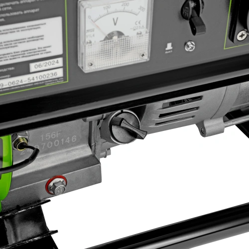 Генератор бензиновый БС-1200, 1 кВт, 230 В, четырехтактный, 5.5 л, ручной стартер Сибртех по ценам производителя в Челябинске с доставкой по всей России