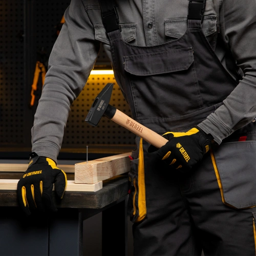 Молоток слесарный, 600 г, кованый квадратный боек, буковая рукоятка Denzel по ценам производителя в Челябинске с доставкой по всей России