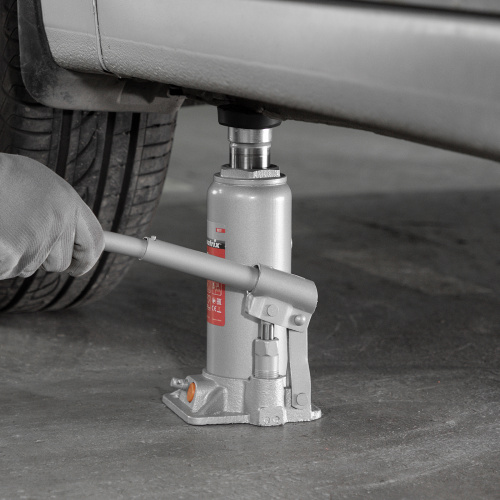 Домкрат гидравлический бутылочный, 6 т, h подъема 216-413 мм Matrix по ценам производителя в Челябинске с доставкой по всей России