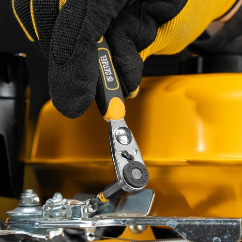 Ключ-трещотка для бит 1/4", 52 зуба, CrMo, адаптер для торцевых головок Denzel по ценам производителя в Челябинске с доставкой по всей России