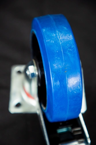 Колесо поворотное резина SRCLb 63 160 мм с тормозом (F) по ценам производителя в Челябинске с доставкой по всей России