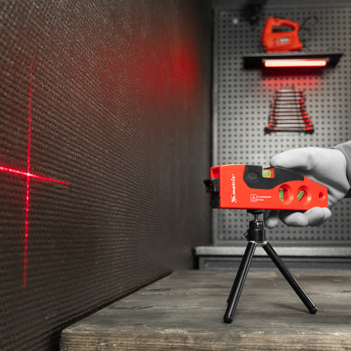 Лазерный уровень, 180 мм, 220 мм штатив, 4 глазка Matrix по ценам производителя в Челябинске с доставкой по всей России