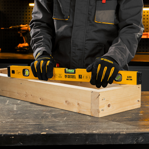 Уровень алюминиевый, магнит, фрезерованный, 3 глазка (1 зеркал.) 0,5 мм/м, 600 мм Denzel по ценам производителя в Челябинске с доставкой по всей России