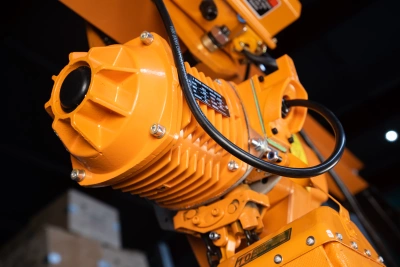 Таль стационарная  0,5т 18м 380В электрическая цепная TOR HHBD-01 по ценам производителя в Челябинске с доставкой по всей России