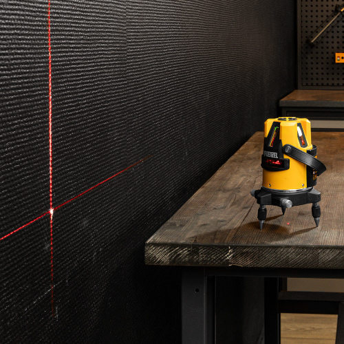 Лазерный уровень LX3, 10 м, ± 0,3 мм/1 м, 635 нм, 4 вертикальных, 1 горизонтальная плоскости, резьба 5/8" Denzel по ценам производителя в Челябинске с доставкой по всей России