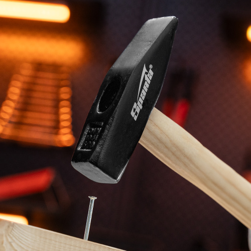 Молоток слесарный, 600 г, квадратный боек, деревянная рукоятка Sparta по ценам производителя в Челябинске с доставкой по всей России