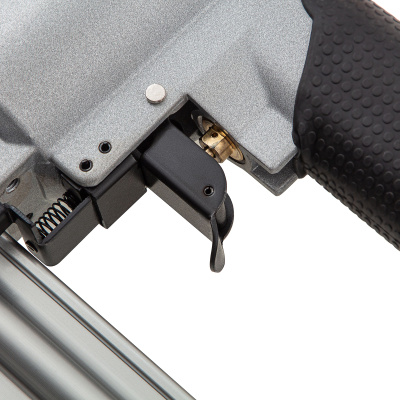 Нейлер пневматический для гвоздей от 10 до 50 мм Matrix по ценам производителя в Челябинске с доставкой по всей России