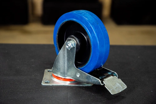 Колесо поворотное резина SRCLb 63 160 мм с тормозом (F) по ценам производителя в Челябинске с доставкой по всей России