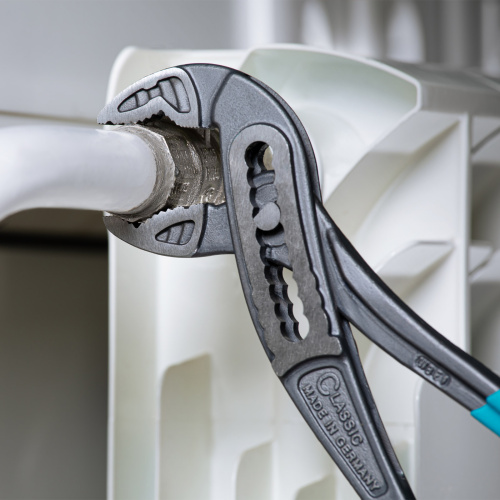 Клещи переставные, обливные рукоятки, хром-ванадий, 240 мм Gross по ценам производителя в Челябинске с доставкой по всей России