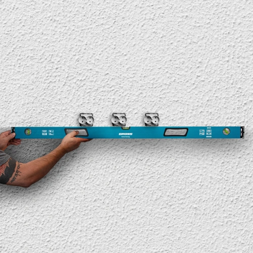 Уровень алюминиевый, 1200 мм, усиленный с ударопрочными заглушками, рукоятки, 3 глазка Gross по ценам производителя в Челябинске с доставкой по всей России