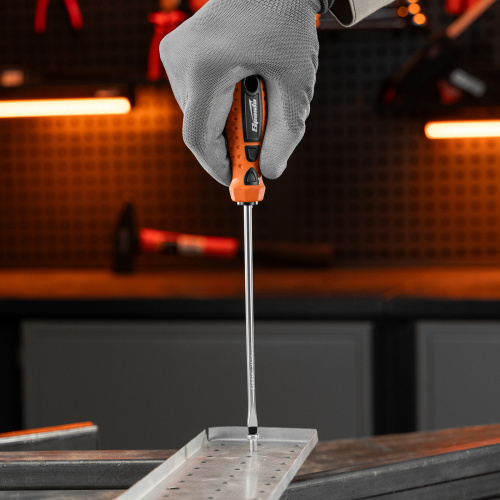 Отвертка "Point", SL5 х 150 мм, CS, двухкомпонентная рукоятка Sparta по ценам производителя в Челябинске с доставкой по всей России