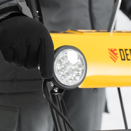 Бензиновая снегоуборочная машина SBM 610, 212 cc, ручной старт, фара Denzel по ценам производителя в Челябинске с доставкой по всей России