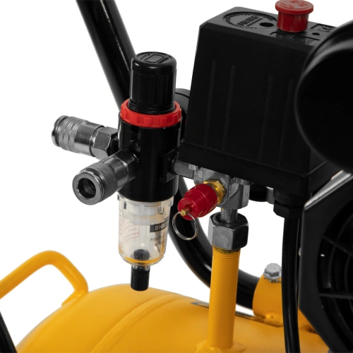 Компрессор безмасляный, малошумный DLS 1800/100,1800 Вт, 3x600, 100 л, 345 л/мин Denzel по ценам производителя в Челябинске с доставкой по всей России