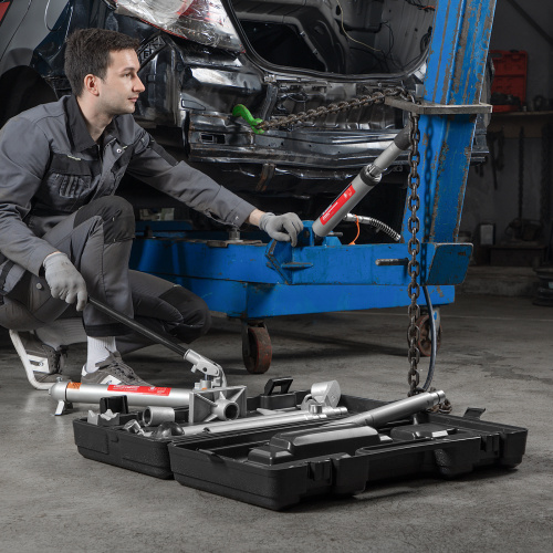 Растяжка гидравлическая, 10 т, набор из 17 предметов, 7 сменных насадок, в пластиковом кейсе Matrix по ценам производителя в Челябинске с доставкой по всей России