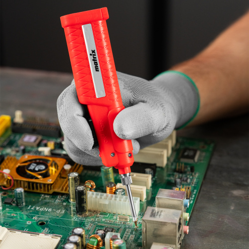 Паяльник беспроводной 4.5 В, 8 Вт, 350°С, припой 10 г, работа от элементов питания 3хАА Matrix по ценам производителя в Челябинске с доставкой по всей России