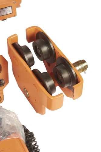 Таль передвижная с уменьшенной строительной высотой  5т  6м 380В электрическая цепная TOR HHBDSL-02 по ценам производителя в Челябинске с доставкой по всей России