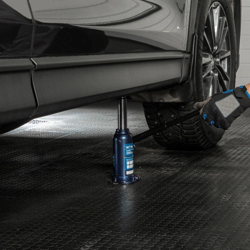 Домкрат гидравлический бутылочный телескопический, 2 т, подъем 170-380 мм Stels по ценам производителя в Челябинске с доставкой по всей России