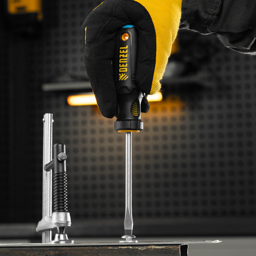 Отвертка, SL6x100 мм, S2, 3к рукоятка Denzel по ценам производителя в Челябинске с доставкой по всей России