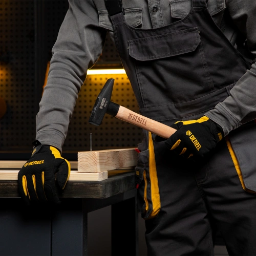 Молоток слесарный, 500 г, кованый квадратный боек, буковая рукоятка Denzel по ценам производителя в Челябинске с доставкой по всей России