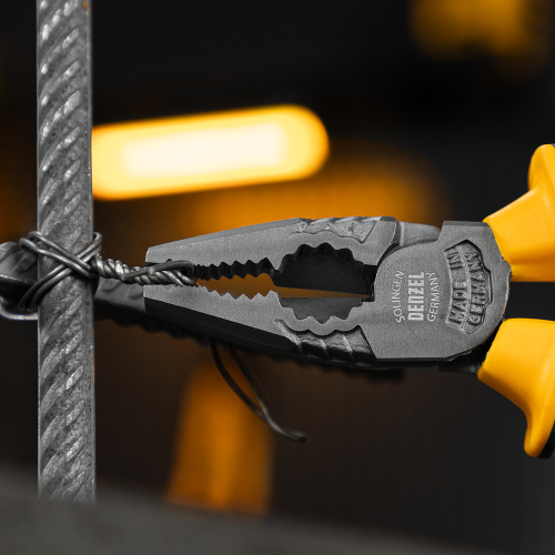 Плоскогубцы комбинированные 205 мм, трехкомпонентные рукоятки Denzel по ценам производителя в Челябинске с доставкой по всей России