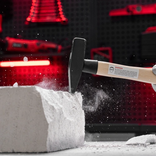 Молоток слесарный, 400 г, квадратный боек, деревянная рукоятка Matrix по ценам производителя в Челябинске с доставкой по всей России