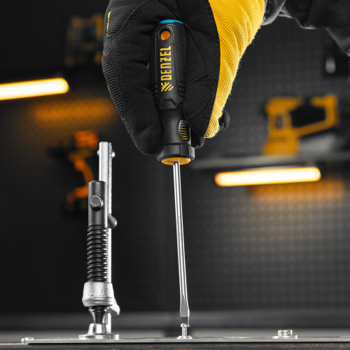 Отвертка, SL4х100 мм, S2, 3к рукоятка Denzel по ценам производителя в Челябинске с доставкой по всей России