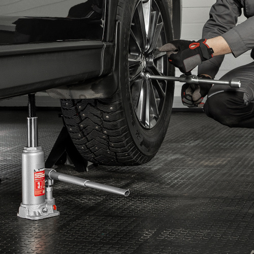 Домкрат гидравлический бутылочный, 3 т, высота подъема 194-372 мм Matrix по ценам производителя в Челябинске с доставкой по всей России