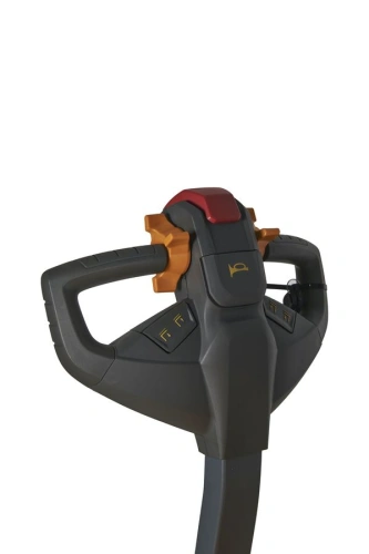 Штабелер самоходный 1,5 т 5,6 м XILIN CDDR15-III 24/200 В/Ач (сопровождаемый) по ценам производителя в Челябинске с доставкой по всей России