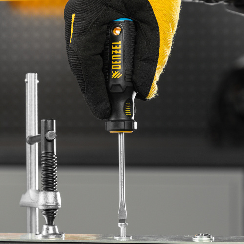 Набор отверток, 5 шт., PH+SL, S2, 3к рукоятка Denzel по ценам производителя в Челябинске с доставкой по всей России