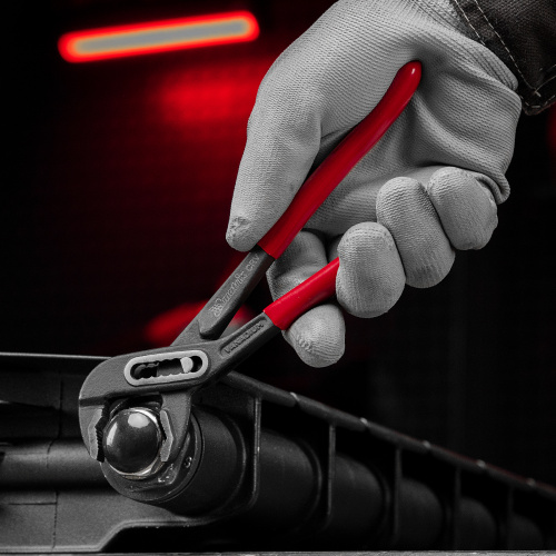 Клещи переставные 180 мм, хром-ванадий, обливные рукоятки Matrix по ценам производителя в Челябинске с доставкой по всей России