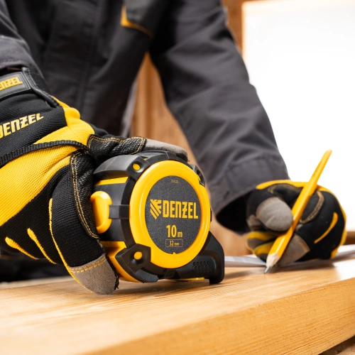 Рулетка 10м х 32мм, автоматич. фиксац., нейлон. покрытие, магнит. зацеп, двухстор. разметка Denzel по ценам производителя в Челябинске с доставкой по всей России