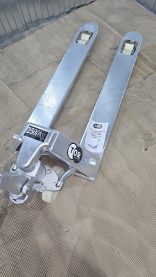 Тележка гидравлическая оцинкованная 2500 кг 1150 мм нейлоновые колеса TOR WH-25G по ценам производителя в Челябинске с доставкой по всей России