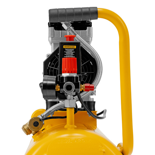 Компрессор DLS950/24 безмаслянный малошумный 950 Вт, 165 л/мин, ресивер 24 л Denzel по ценам производителя в Челябинске с доставкой по всей России