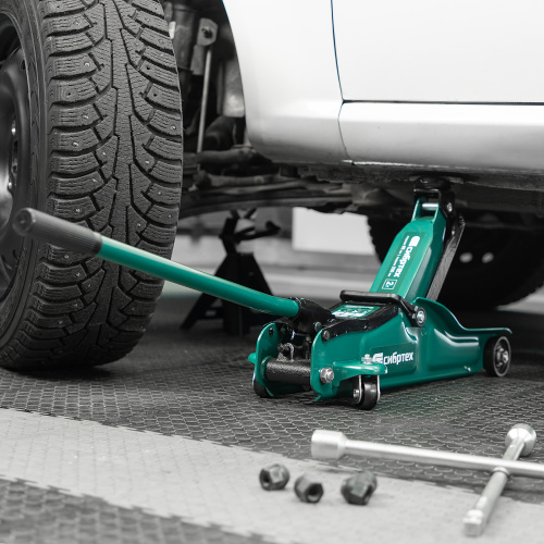 Домкрат гидравлический подкатной, 2 т, 85-330 мм, низкий подхват Сибртех по ценам производителя в Челябинске с доставкой по всей России